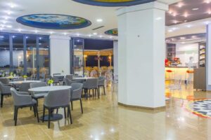 Albanija leto, hotel sarande-jumbo travel-restoran