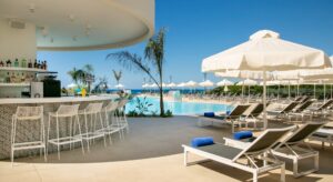 Letovanje, Kipar, Ayia Napa, Hotel Nissiblu Beach Resort, bazen