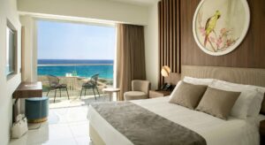 Letovanje, Kipar, Ayia Napa, Hotel Nissiblu Beach Resort, deluxe sea view soba