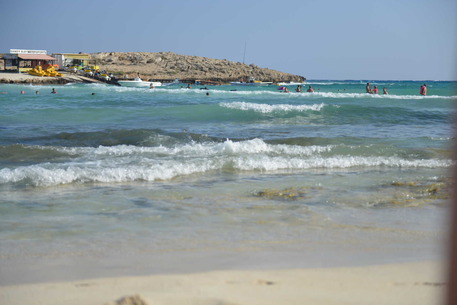 Nissi Beach, Kipar - blagi talasi