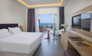 The Royal Apollonia-Limasol-Jumbo Travel-double room