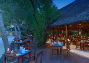 Summer Island-Maldivi-Jumbo Travel-restaurant