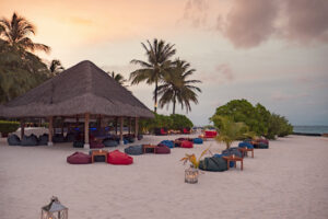 Kuramathi-Maldivi-Jumbo Travel-beach