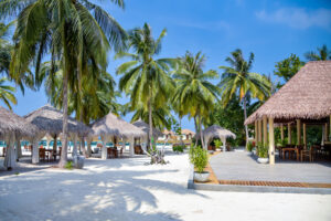 Reethu Faru Resort-Maldivi-Jumbo Travel-beach