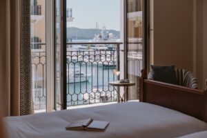 Jumbo_standard soba regent-tivpm-porto-montenegro